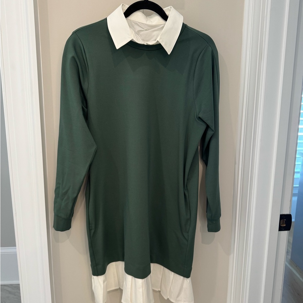 Ann Taylor Green Ponte long sleeve Dress with White Collar